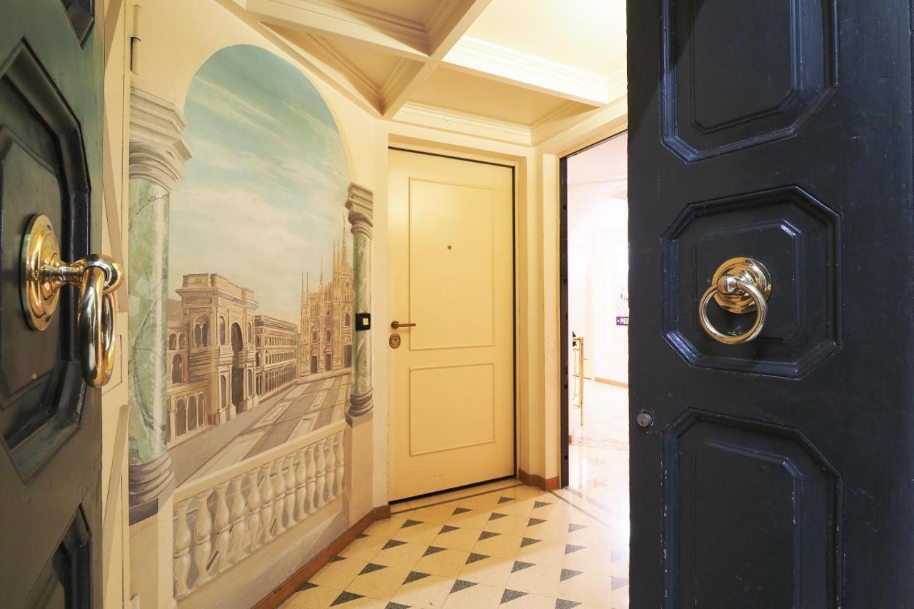 Unique Duomo Luxury Property Milan Exterior photo